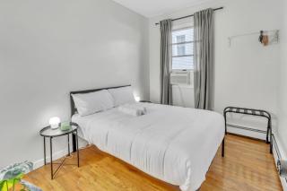 Getaway Private 2 Bedroom Apt Near NYC - Jersey City - 9