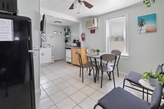 Cozy 1st Floor apt blocks from Beach Boardwalk 2 - Wildwood - 2