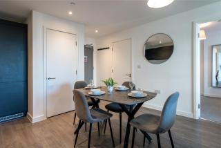 2-Bed Flat in Sports Hub - Walk to MUFC & Cricket - Manchester - 2