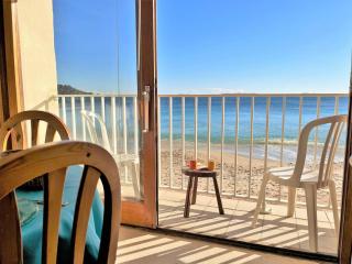 Studio lumineux 4 couchages près de la plage avec options linge et Wifi - FR-1-251-433 - Le Lavandou - 0