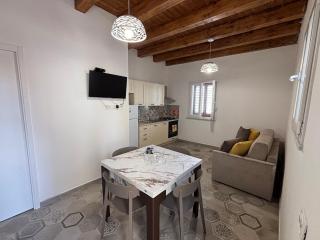 Jasmine House Apartament 8 pax Ustica - Ustica - 1