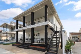 Stunning 2 BDRM Pets OK Retreat Step from WW Beach - Wildwood - 4