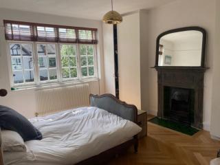 Beautiful Family Home Right By Hampstead Heath - London - 9