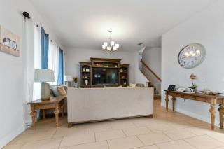 Resort-Style Escape in Davenport - 4