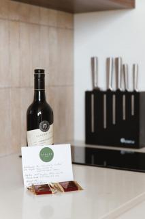 Kaipara Lodge - Luxury waterfront - - 9
