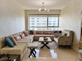 Gorgeous 2 Bedrooms - TGV Station & Beach Walk - Tangier - 0