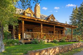 Chasing Rainbows Cabin - 1