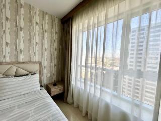 Cozy Luxe - 2BR Balcony & Mountain View - 1