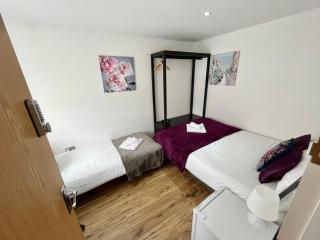 Cosy Private Bedrooms in Euston London - London - 1