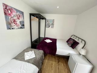 Cosy Private Bedrooms in Euston London - London - 2