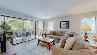 7823 Centre Court - 2