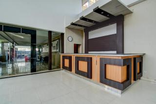 Townhouse Oak Pekanbaru near Mall Pekanbaru formerly Hotel Grand Sahara - Pekanbaru - 5