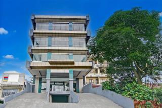Townhouse Oak Pekanbaru near Mall Pekanbaru formerly Hotel Grand Sahara - Pekanbaru - 9
