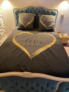 Suite royale avec en options jacuzzi, dîner aux chandelles et petit déjeuner - 7