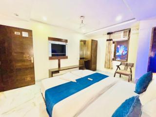 Hotel Saffron By A1Rooms - New Delhi - 4