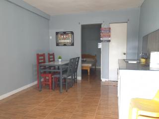 Caleb-Spacious 1BRH for Backpackers Place WiFi - 3