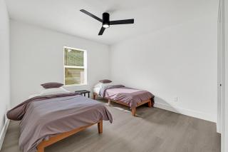 Modern Farmhouse Retreat 4BR 3BA Central HTX - 9