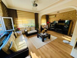 Luxury Farm House - 0