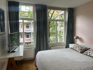 Great Bed and Breakfast Amsterdam - 8