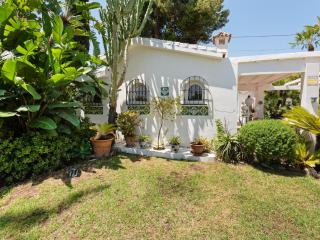 Villa Sophora, Luxury Getaway in Prime Location near Puerto Banus with heated pool - 7
