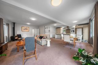 Birdsong Retreat - Titirangi Holiday Home - Auckland - 6