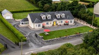 Rockfield Manor B&B, Knock - Knock - 2