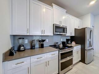 Incredible Family Retreat with PS5 Private Pool and access to 2 Clubhouses - 5