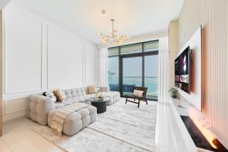 Luxury 2BR in Beach Vista With Stunning Palm Views - 9