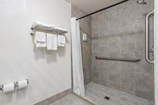 Econo Lodge - Jesup - 4