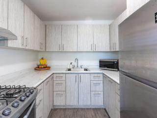 Beachfront Apt6 2BD 2BTH Oceanview Priv Ter Pool - Dorado - 4