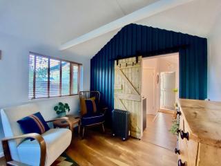 The Studio at 132 - Longham - 3