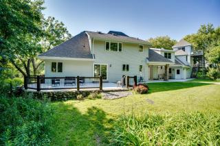 Spacious Family Villa with Decks in Chilton! - 9