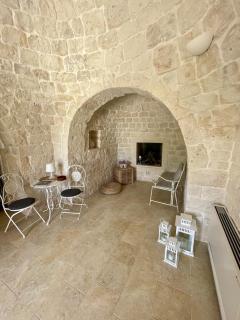 Trullo in Martina Franca, Italy - 4