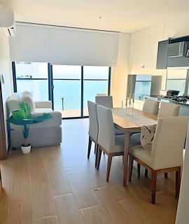 Spectacular apartment, unparallel views! - 0