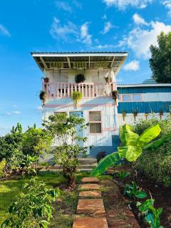 Elmadel Coffee Gardens 4Bed Rustic Wooden House - 0