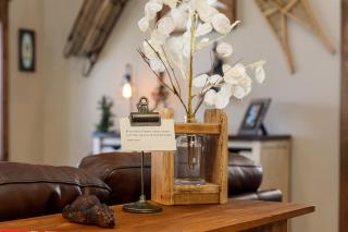 The Knotty Pine Cabin - 1