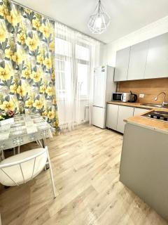 В центре Expo Promenade - 2