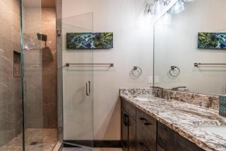 Good Karma Cabin - Luxury Mountain Retreat - 4