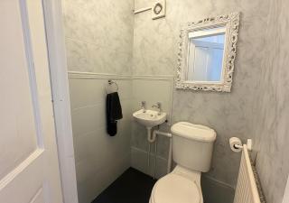 5 Bedroom House Near City Centre - Perfect for Contractors & Family! - Swansea - 5