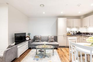 Modern 3-Bed Retreat in Nine Elms - Londra - 0
