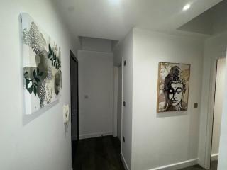 2BR Flat in Prime Location - Hedgerley - 7