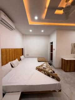 Hotel Tathaastu Palace - Ujjain - 4