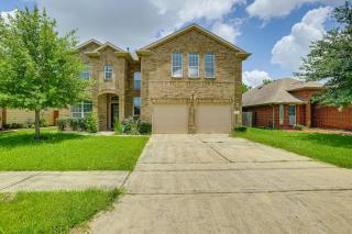 Group-Ready Getaway in North Houston! - 8