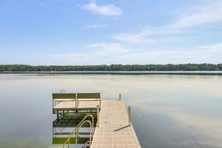 Elbow Lake Escape with Dock in Underwood! - Underwood - 0