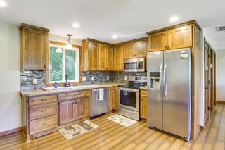 Elbow Lake Escape with Dock in Underwood! - Underwood - 3