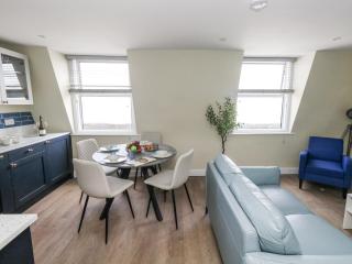 Apartment 3 - 5