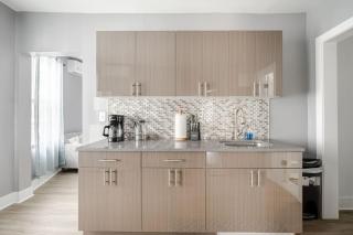 3 Bedrm Apt at Black Rock Suites - 3