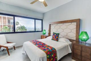 2BD Condo with Roof shared Pool - La Cruz de Huanacaxtle - 0