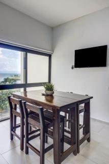 2BD Condo with Roof shared Pool - 7