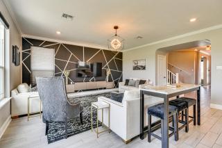 5 Mi to Old Town Hutto Star Ranch Golf Retreat - 0